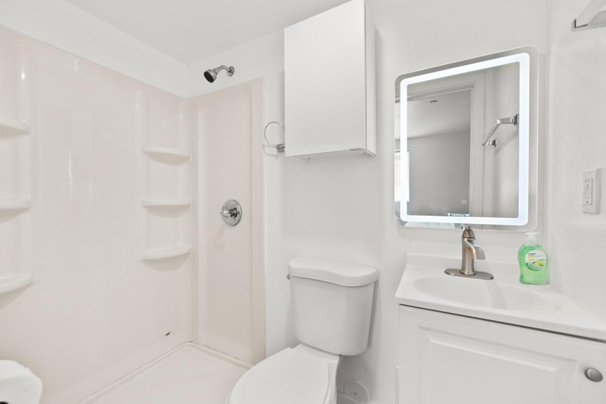 Perfect Location Near Usc, 1Bedroom With Shared Access Los Angeles Exterior photo